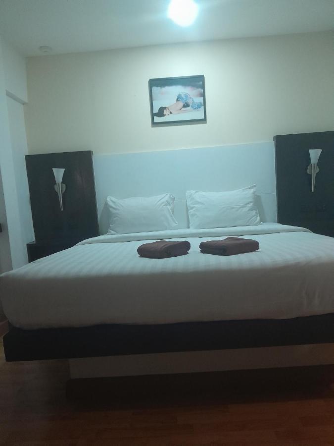 Zen Hotel @18 Бангкок Екстер'єр фото